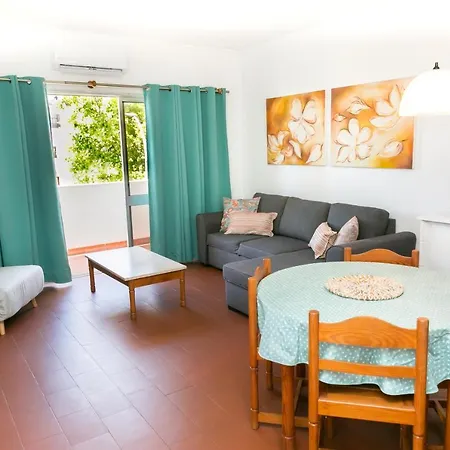 Central With Pool, Near The Beach *
