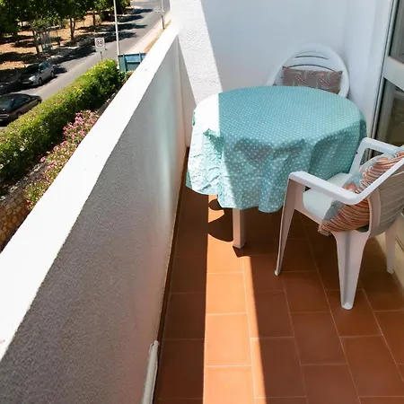 Apartment Central With Pool, Near The Beach Albufeira